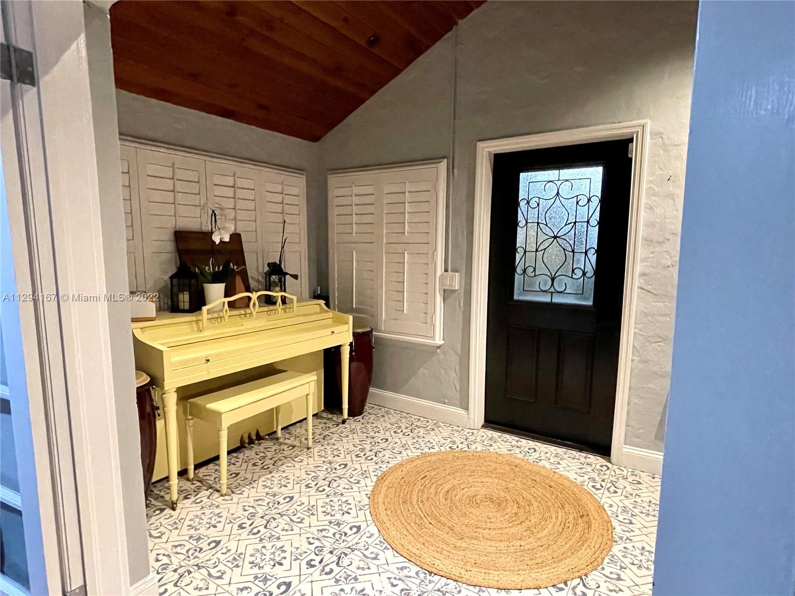 TAMIAMI ACRES PLAN 1 - Residential Lease