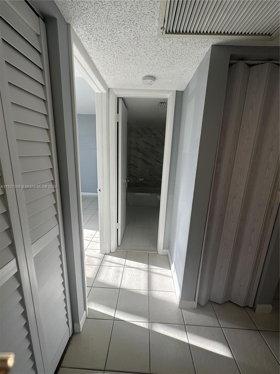 LAKESHORE CONDO I - Residential Lease