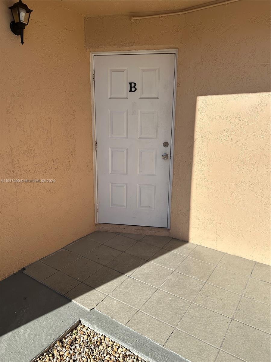 LAKESHORE CONDO I - Residential Lease
