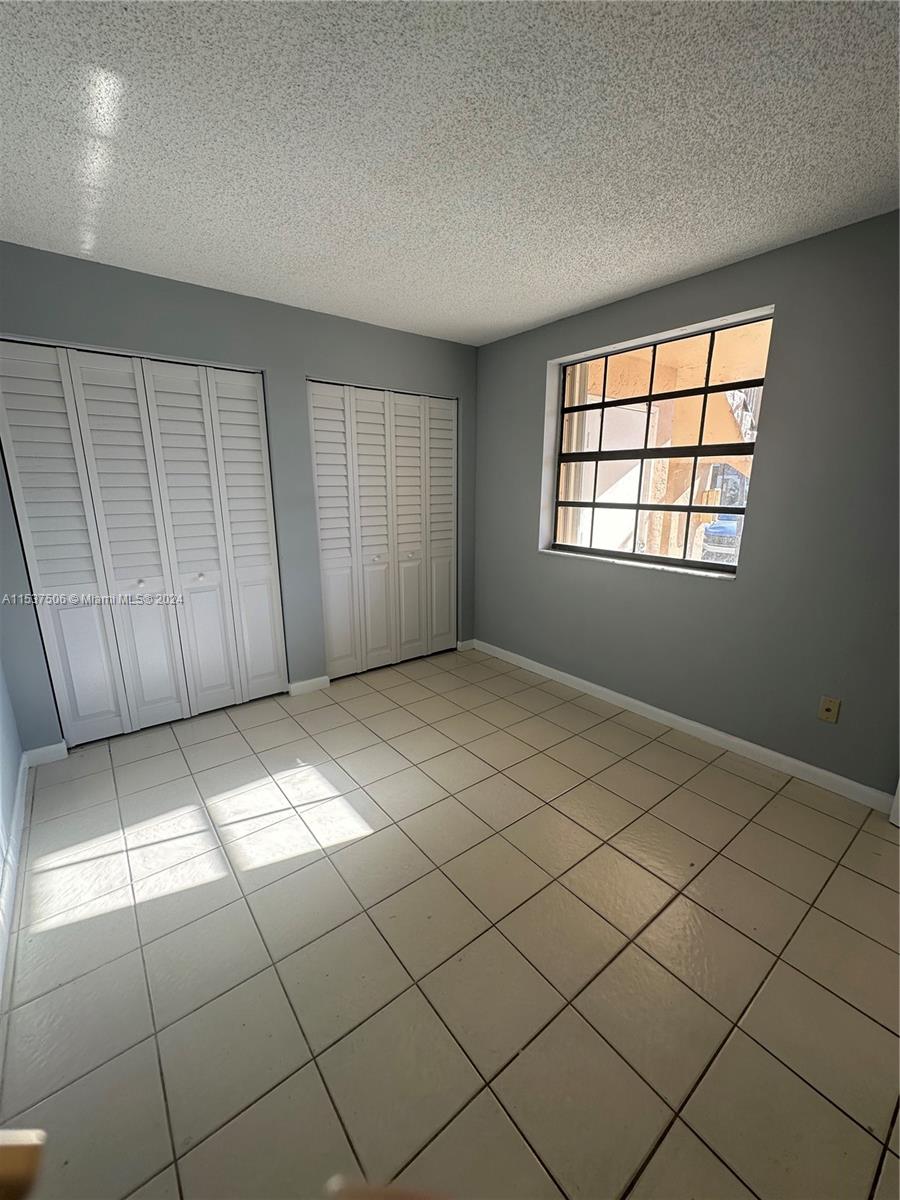 LAKESHORE CONDO I - Residential Lease