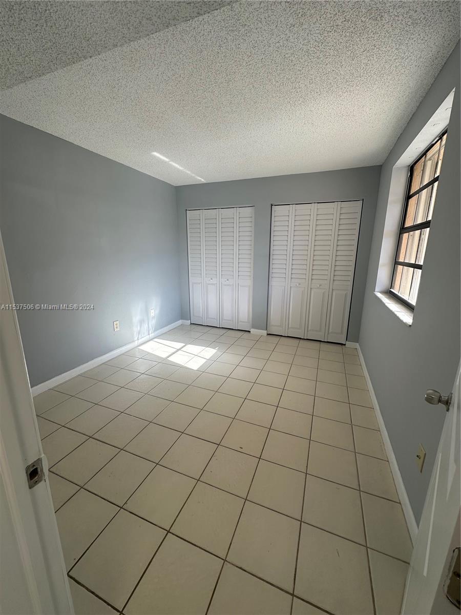 LAKESHORE CONDO I - Residential Lease