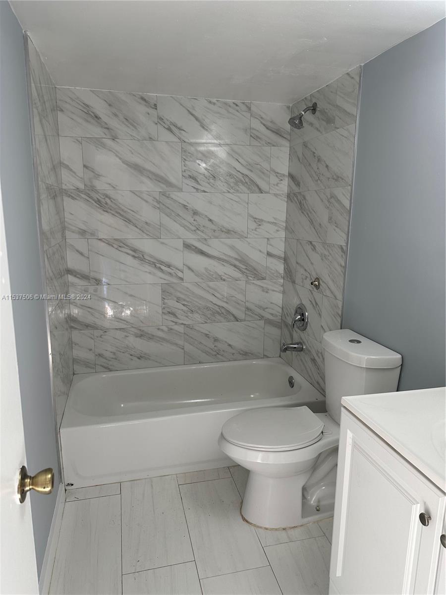 LAKESHORE CONDO I - Residential Lease