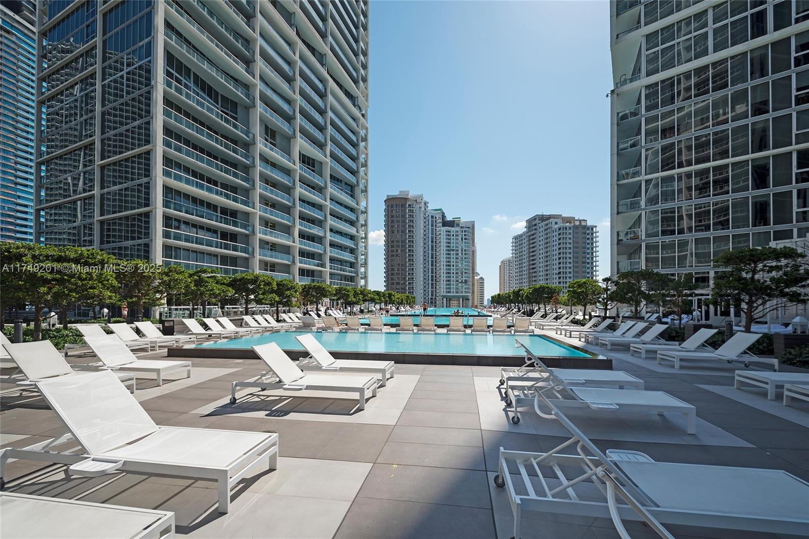 ICON BRICKELL CONDO NO 3 - Residential