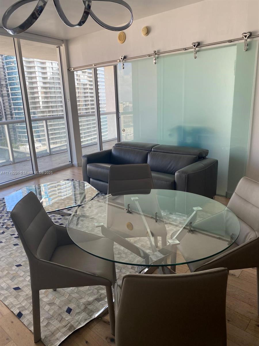 ICON BRICKELL CONDO NO 3 - Residential