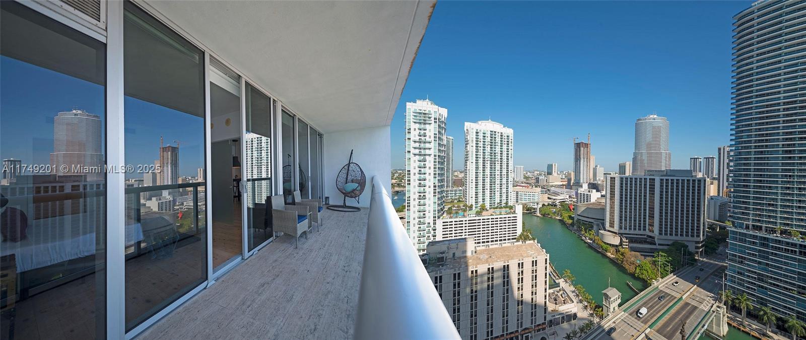 ICON BRICKELL CONDO NO 3 - Residential