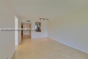 VILLAS AT MEADOW LAKES CO - Residential Lease