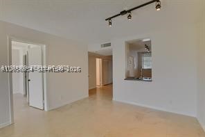 VILLAS AT MEADOW LAKES CO - Residential Lease