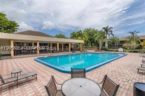 VILLAS AT MEADOW LAKES CO - Residential Lease