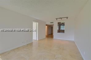 VILLAS AT MEADOW LAKES CO - Residential Lease