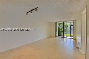 VILLAS AT MEADOW LAKES CO - Residential Lease
