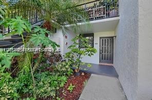 VILLAS AT MEADOW LAKES CO - Residential Lease