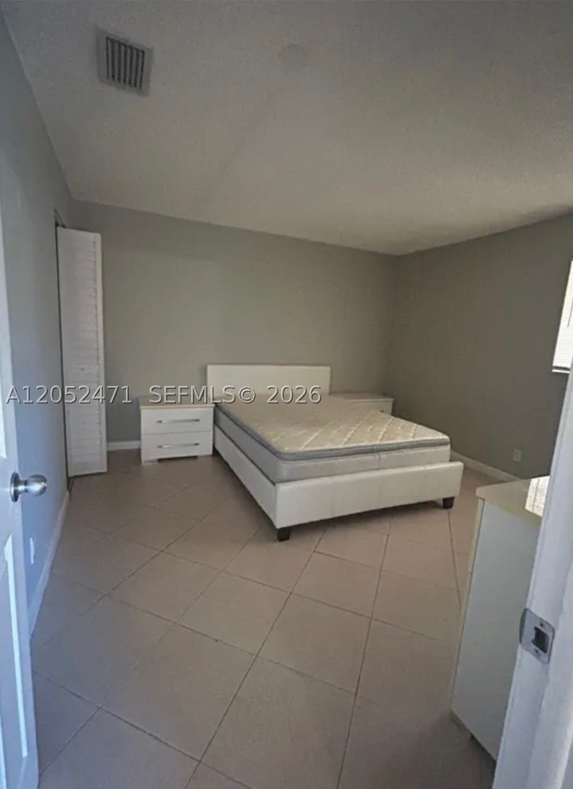 OLIVE GLEN VILLAS 2 CONDO - Residential Lease