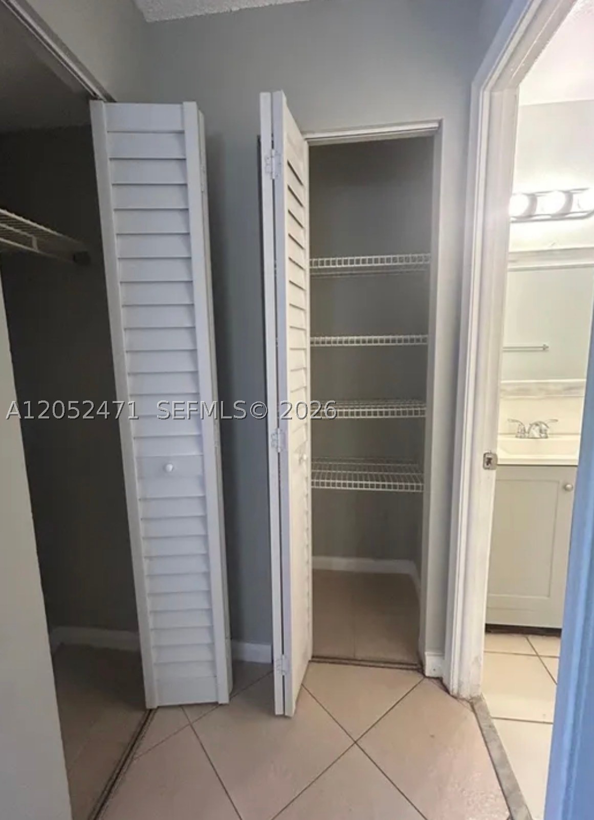OLIVE GLEN VILLAS 2 CONDO - Residential Lease