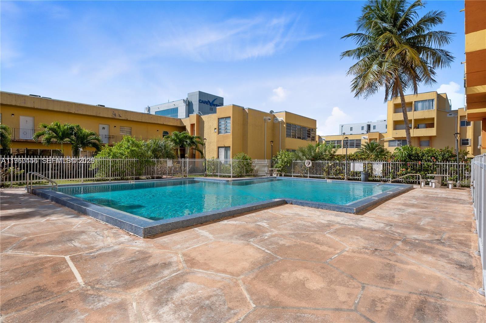 ST ANDREWS COURT CONDO - Residential