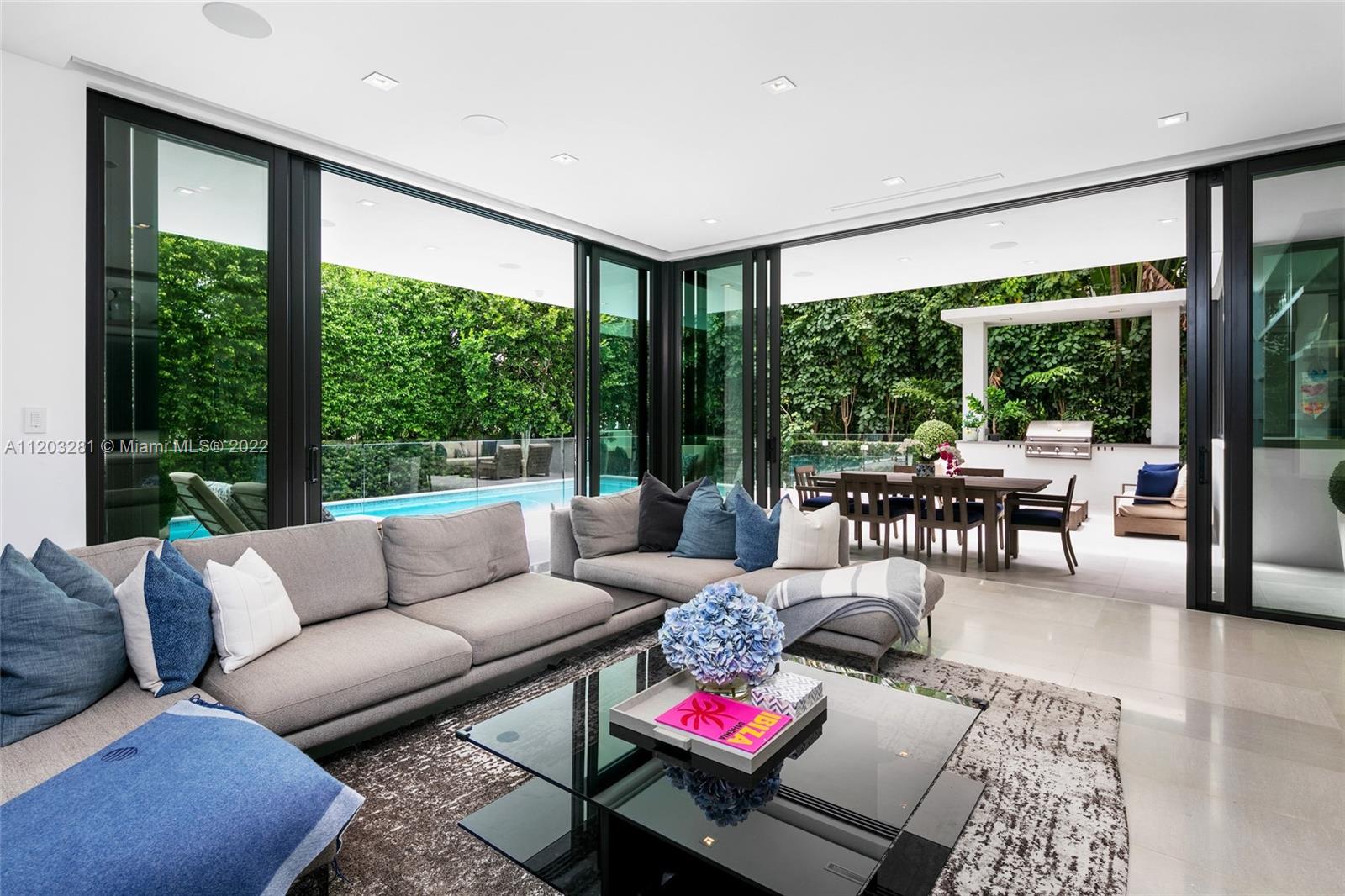 LA GORCE GOLF SUB - Residential