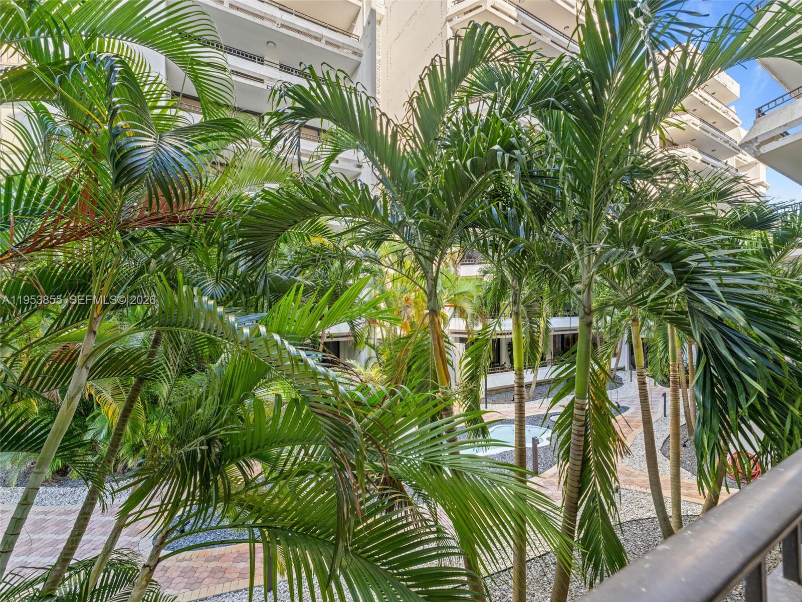 TOWERS OF KENDALE LAKES C - Residential