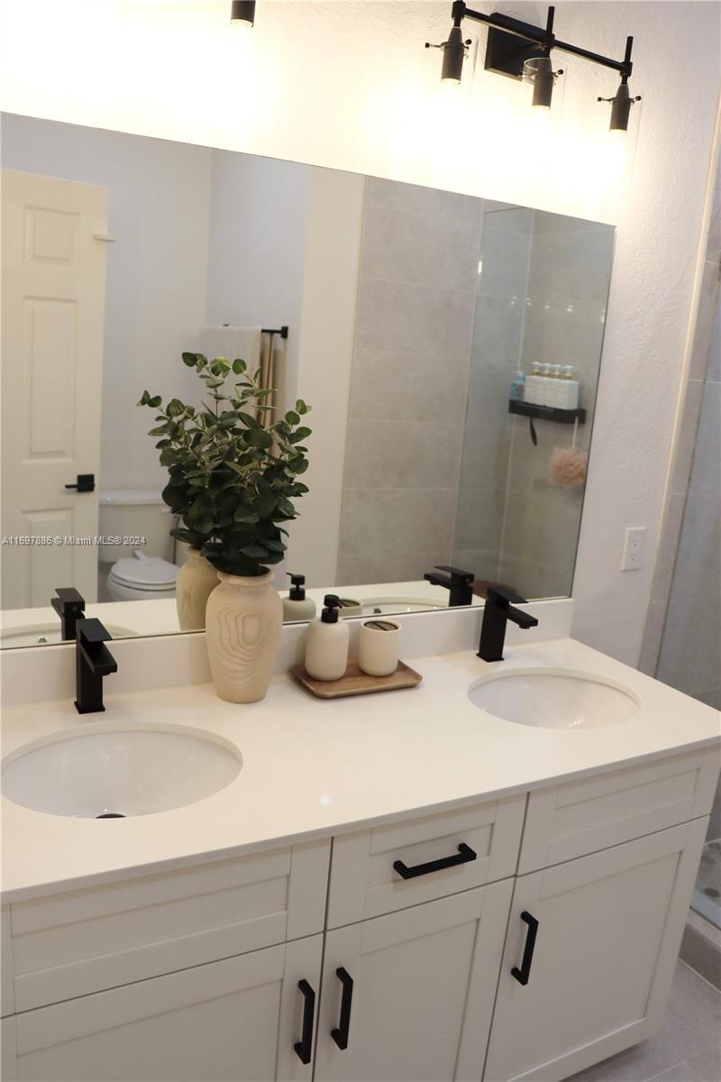 MILLENNIUM TOWNHOMES COND - Residential Lease