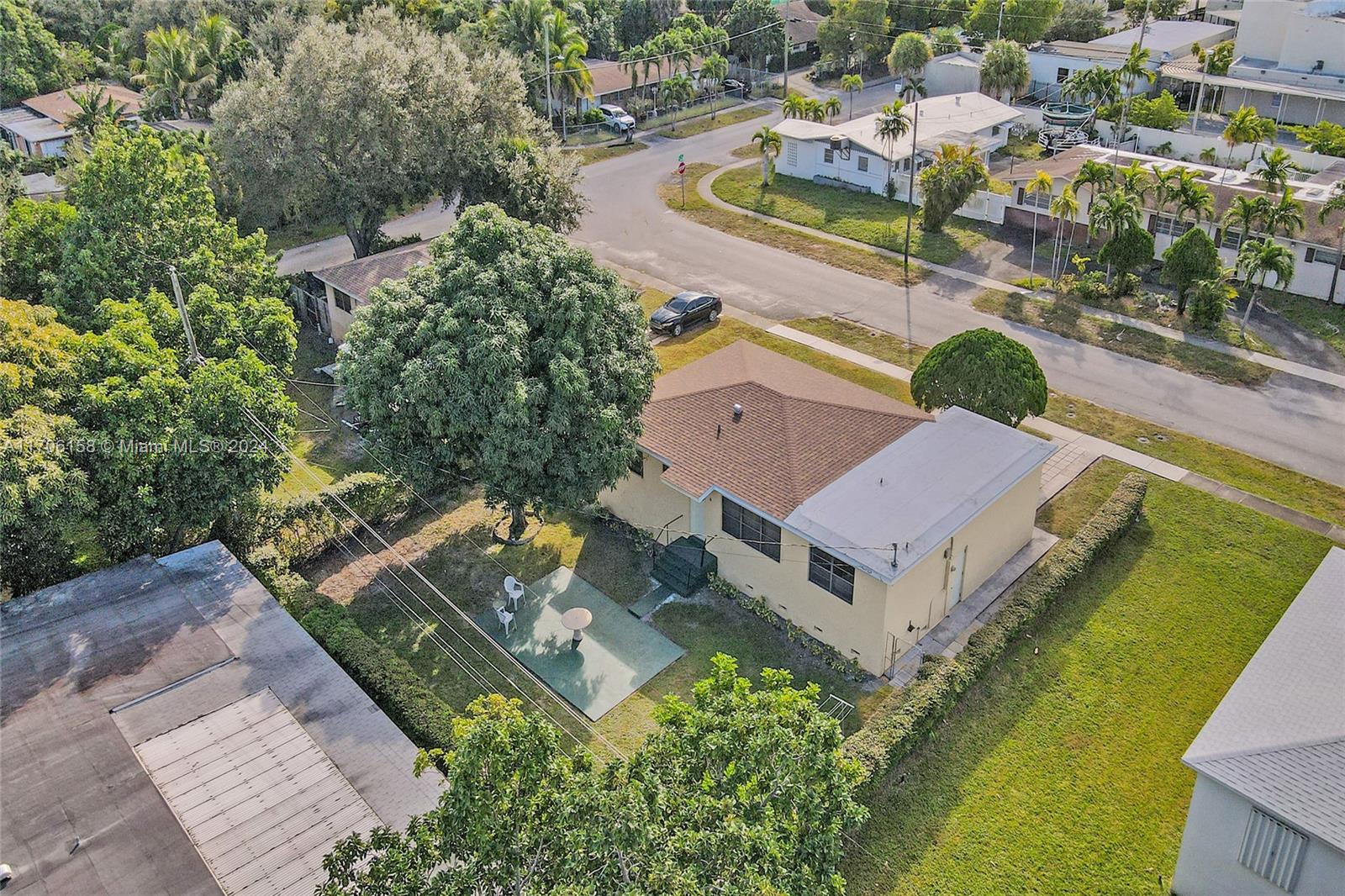 UNIT 1 MONTICELLO PARK - Residential