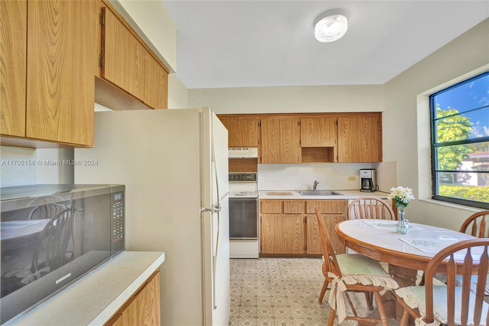 UNIT 1 MONTICELLO PARK - Residential