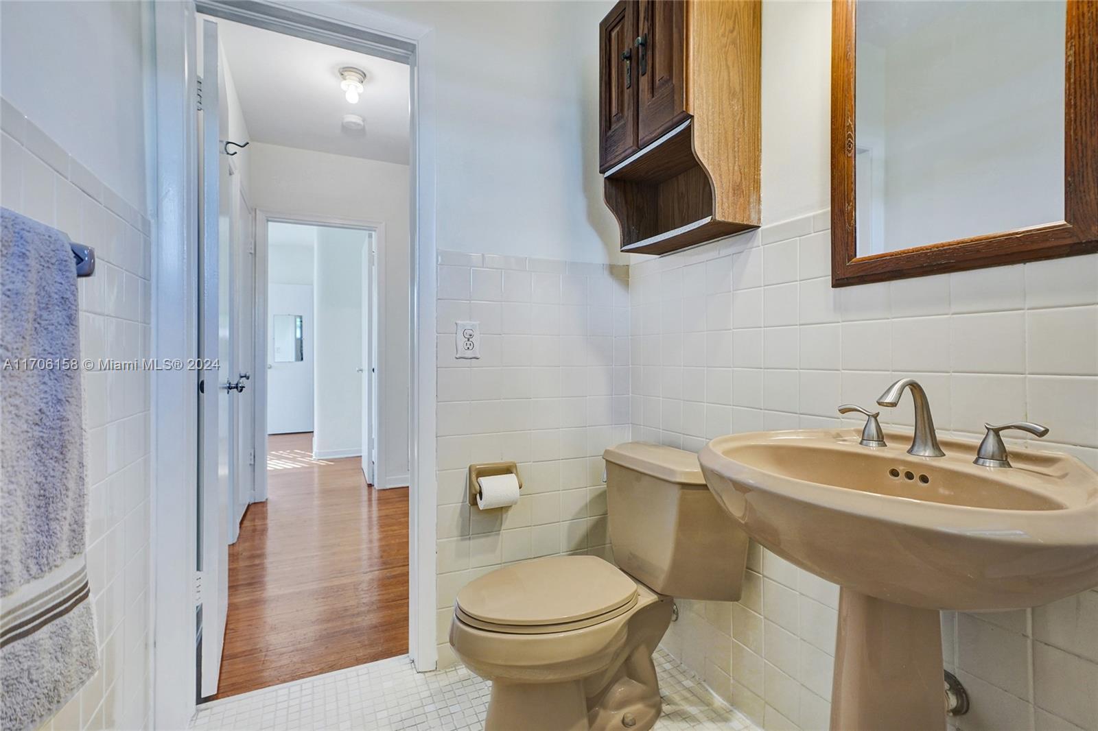 UNIT 1 MONTICELLO PARK - Residential