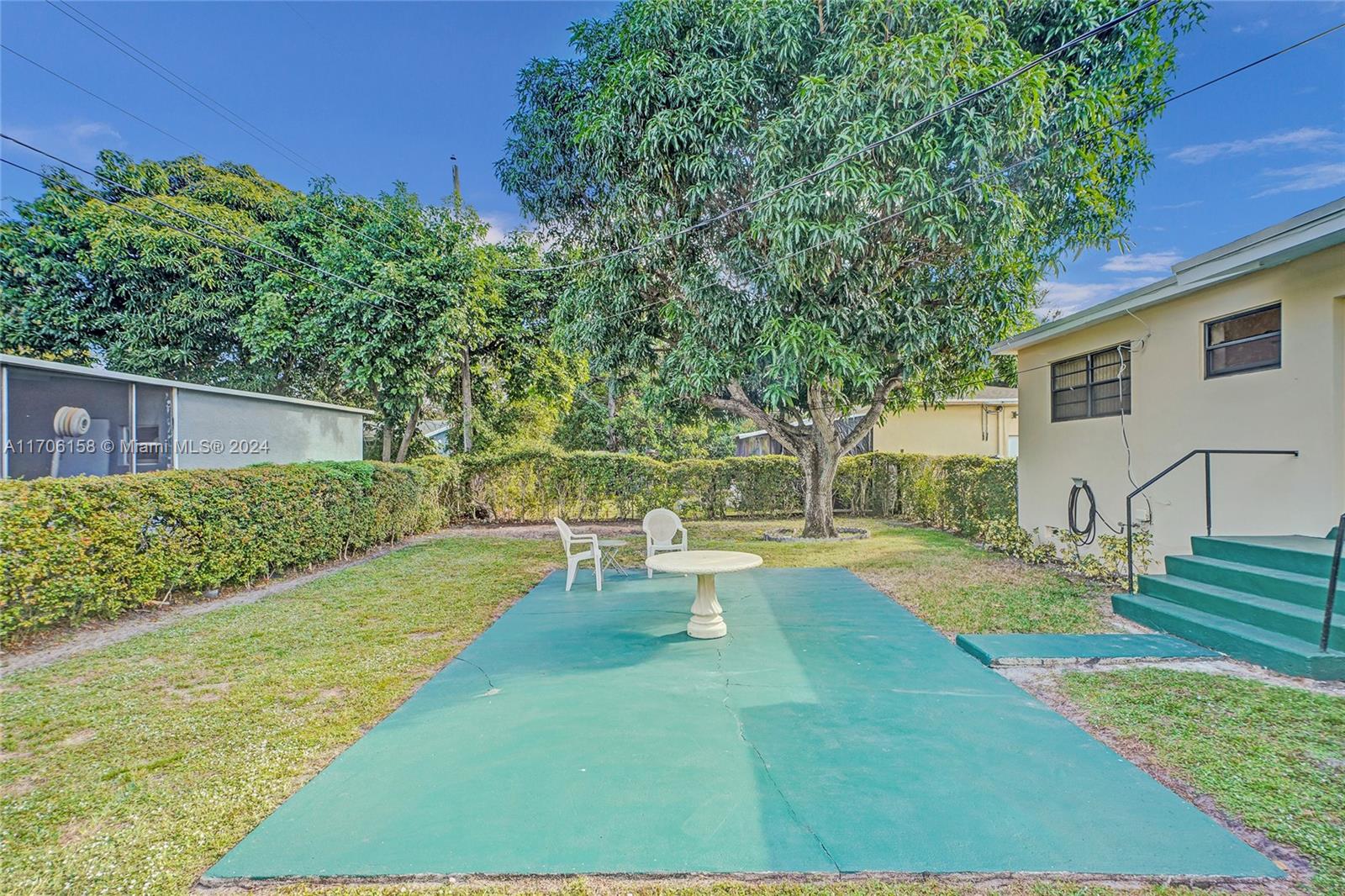 UNIT 1 MONTICELLO PARK - Residential