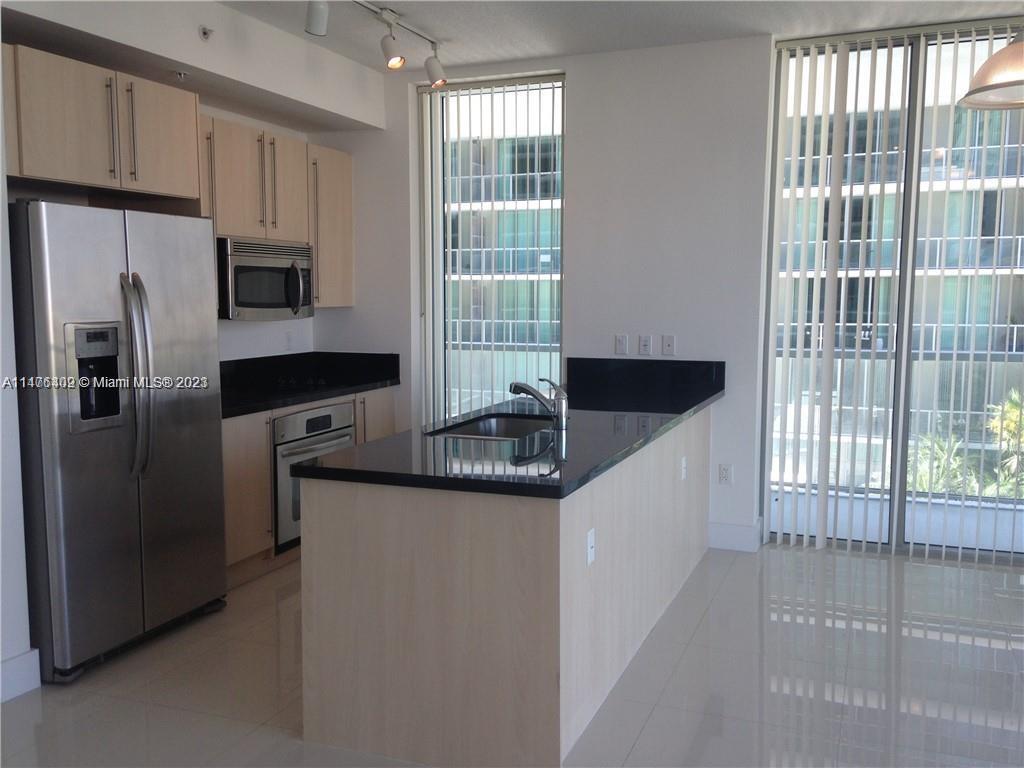 THE AXIS ON BRICKELL II C - Residential Lease