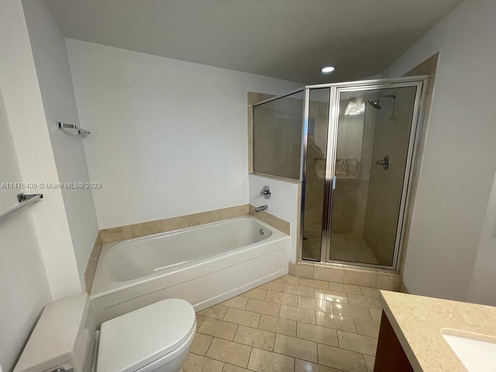 THE AXIS ON BRICKELL II C - Residential Lease