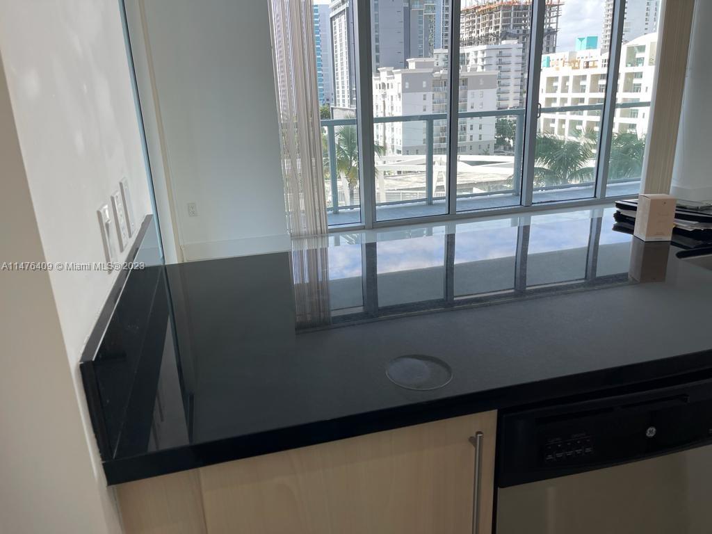 THE AXIS ON BRICKELL II C - Residential Lease