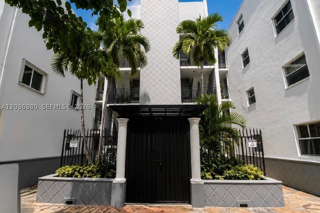 VILLA NAVARRA CONDO - Residential Lease