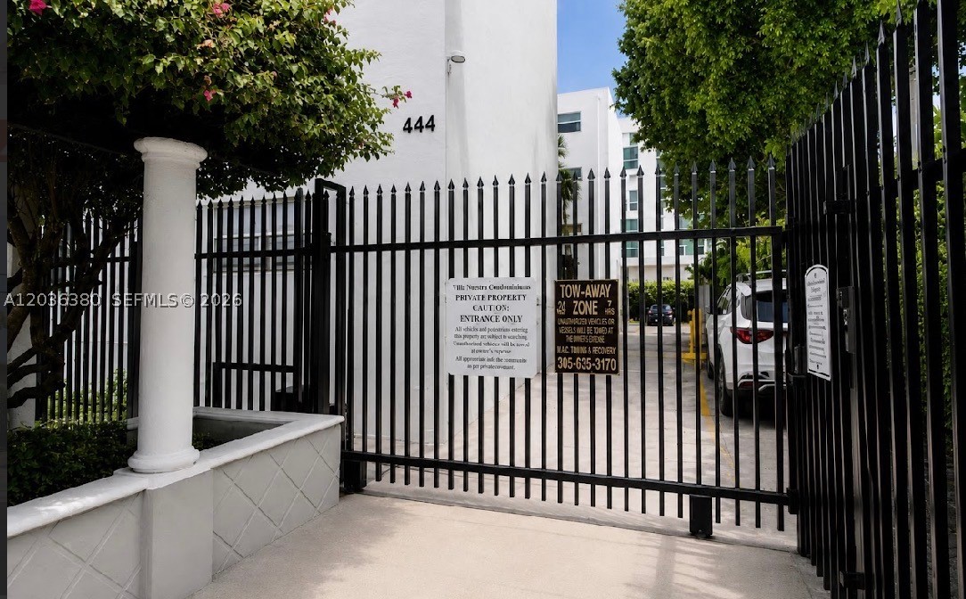 VILLA NAVARRA CONDO - Residential Lease