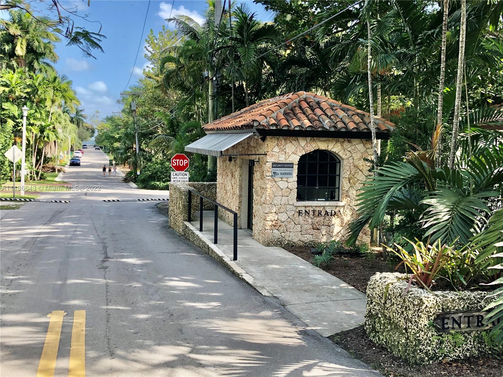 ENTRADA - Residential