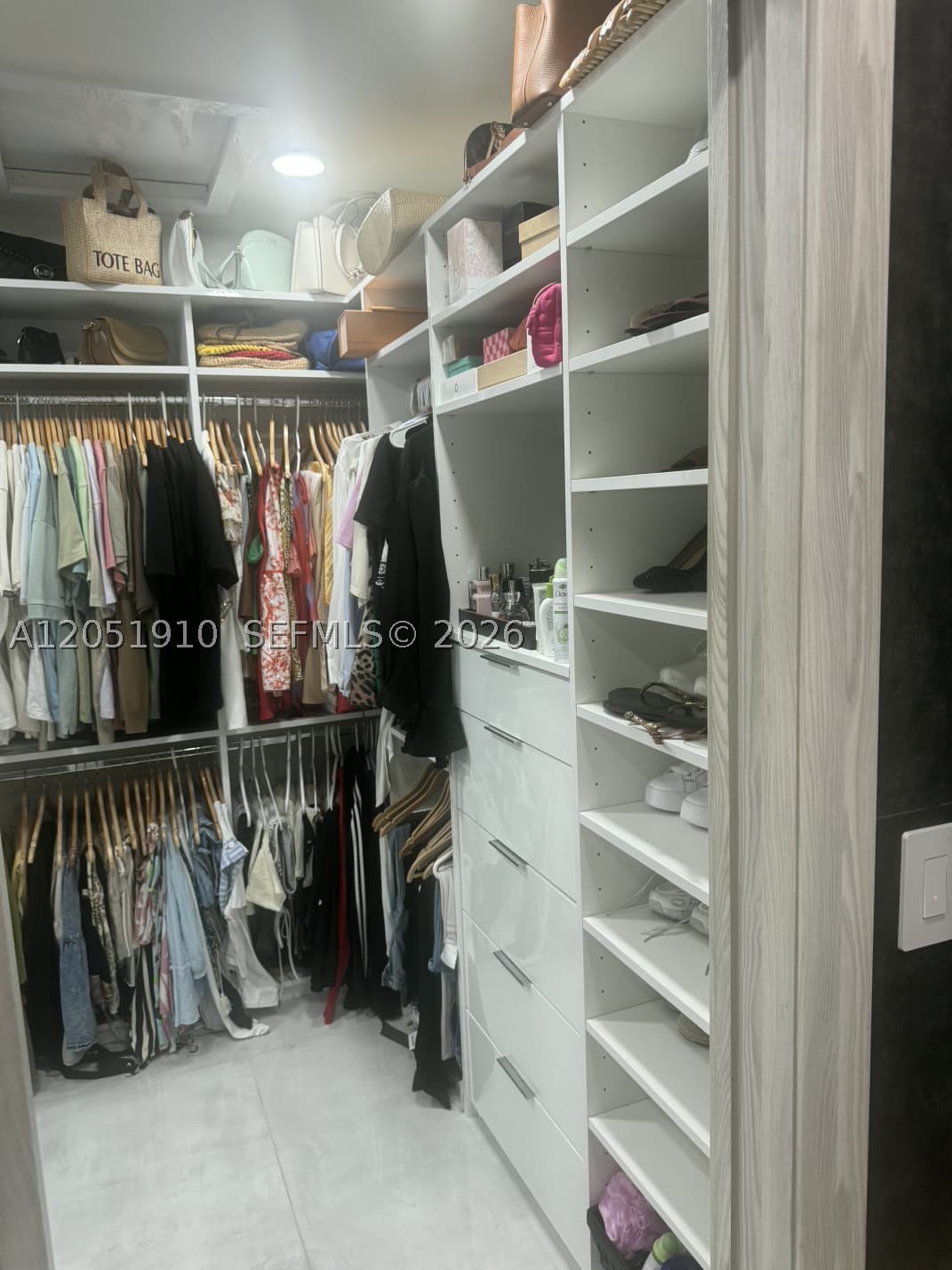 OAK RIDGE VILLAS SEC 1 RE - Residential Lease