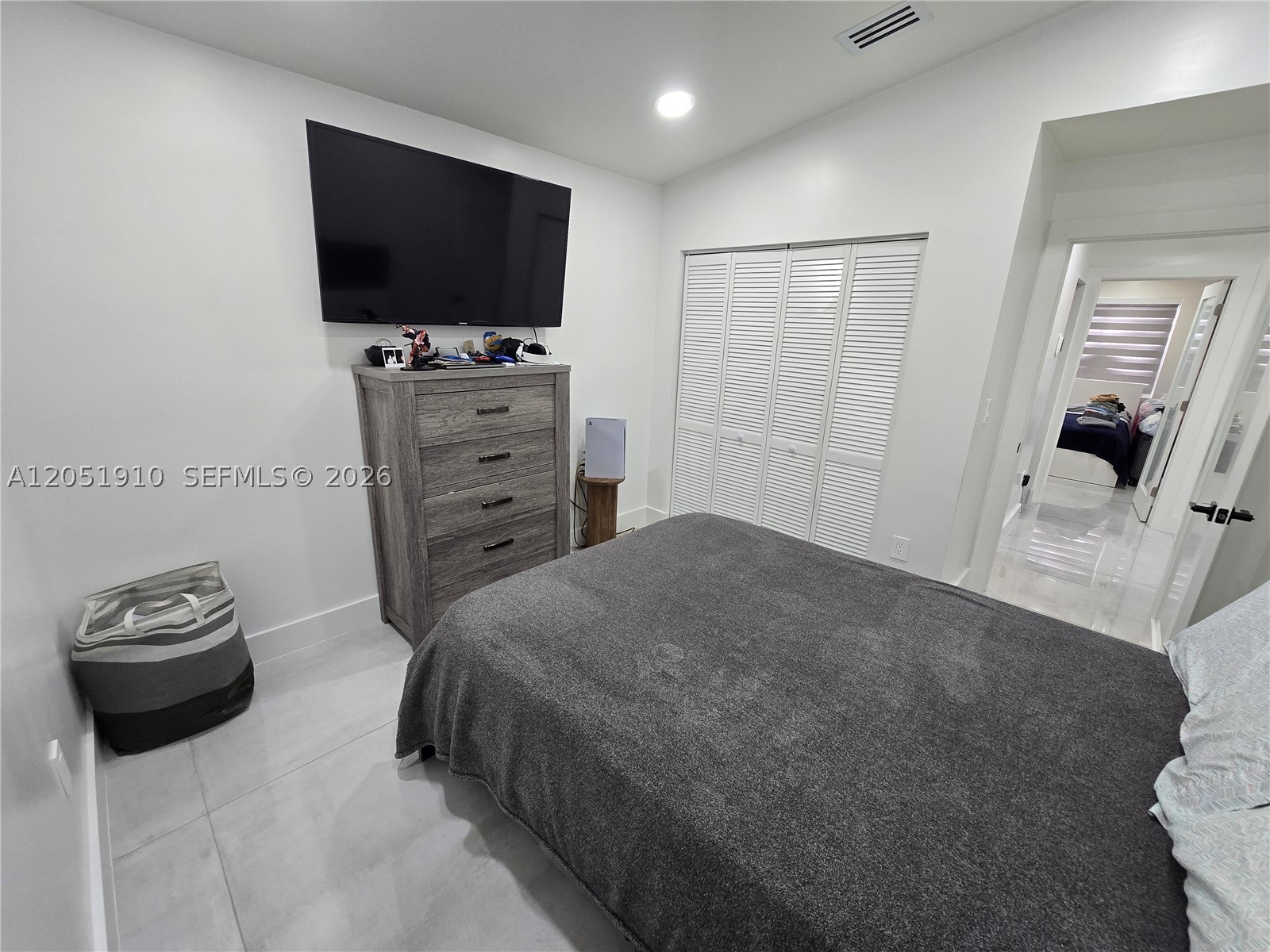 OAK RIDGE VILLAS SEC 1 RE - Residential Lease