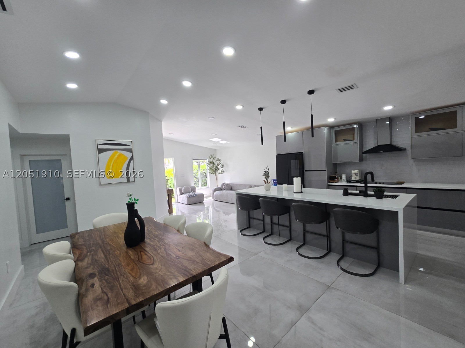 OAK RIDGE VILLAS SEC 1 RE - Residential Lease