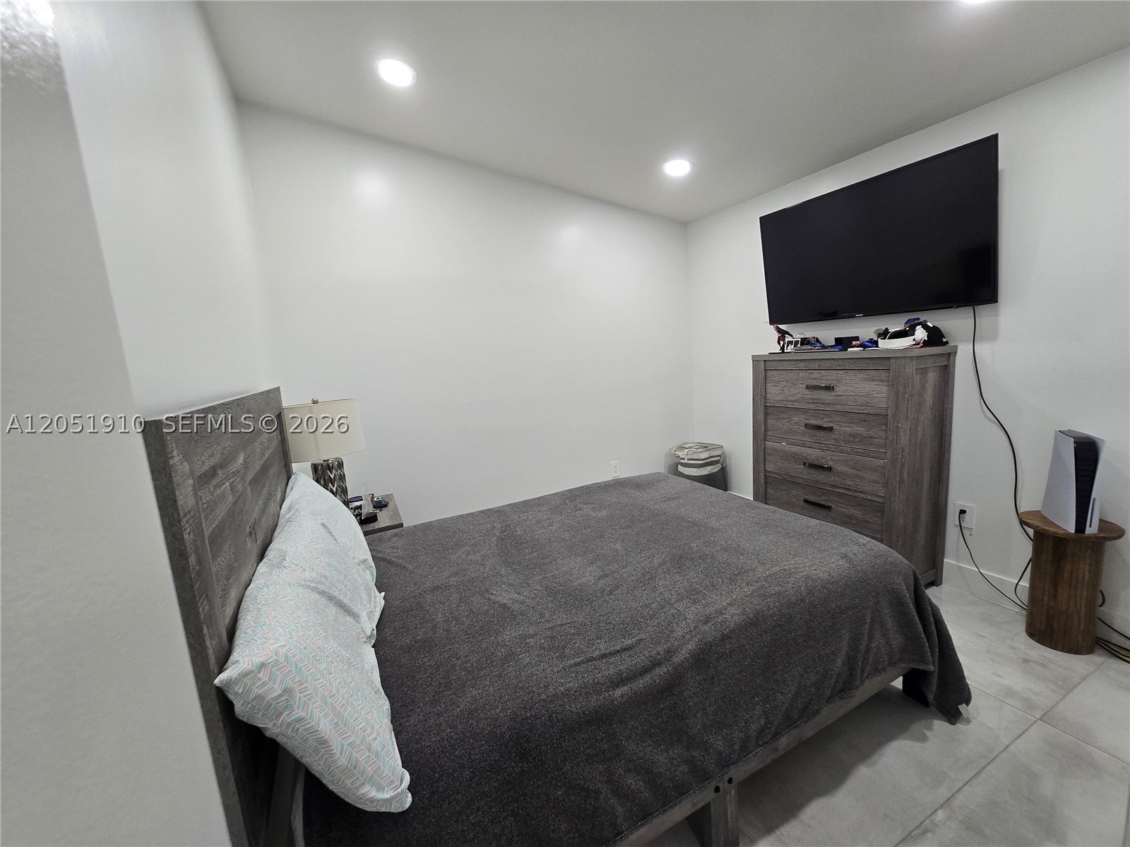 OAK RIDGE VILLAS SEC 1 RE - Residential Lease