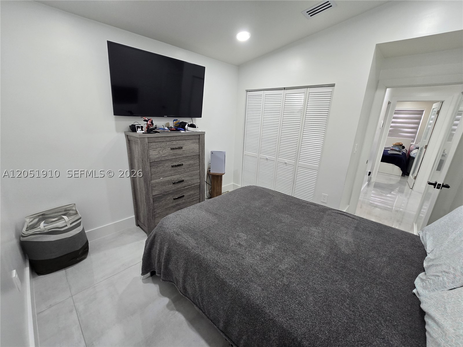 OAK RIDGE VILLAS SEC 1 RE - Residential Lease