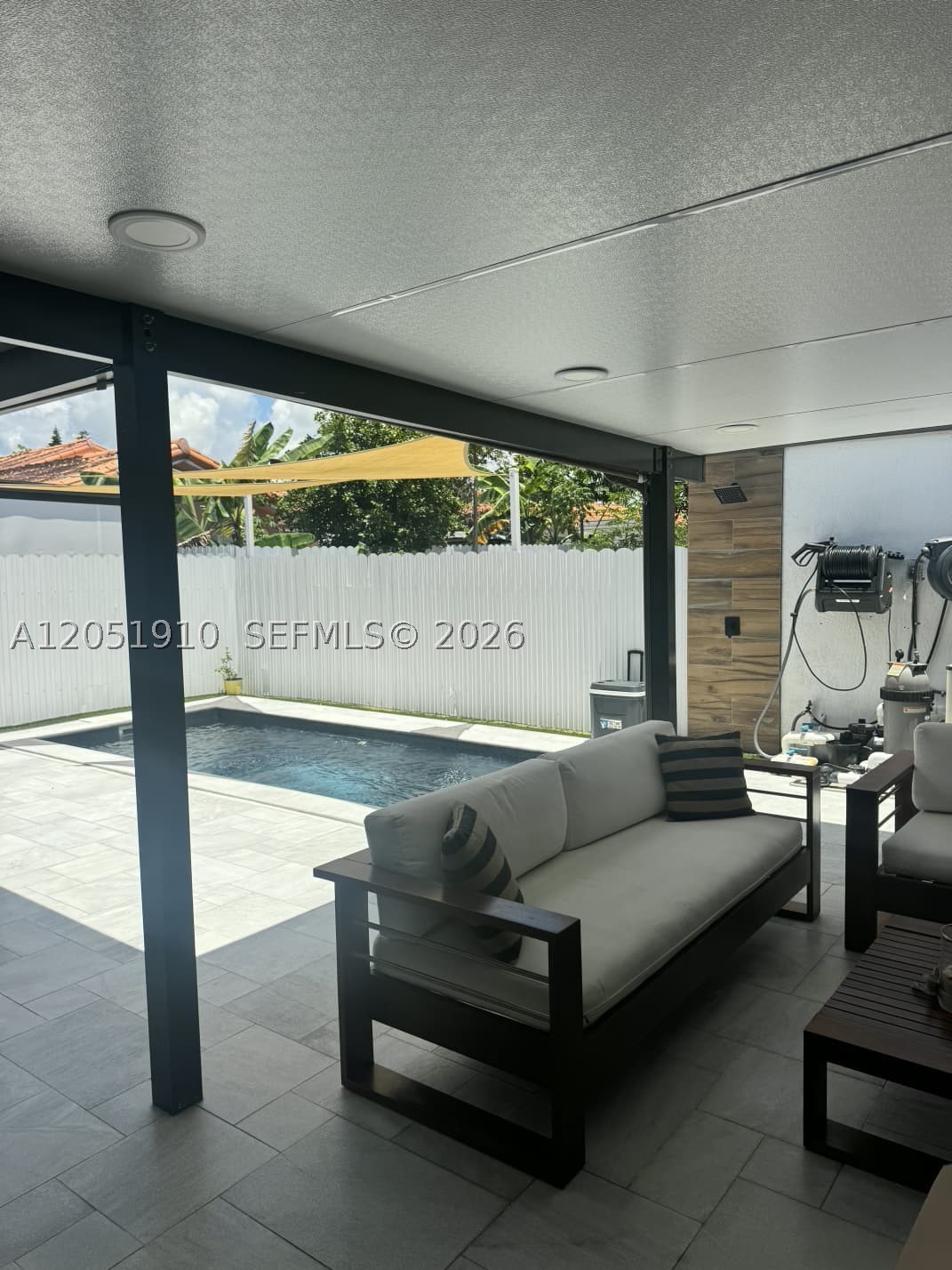 OAK RIDGE VILLAS SEC 1 RE - Residential Lease