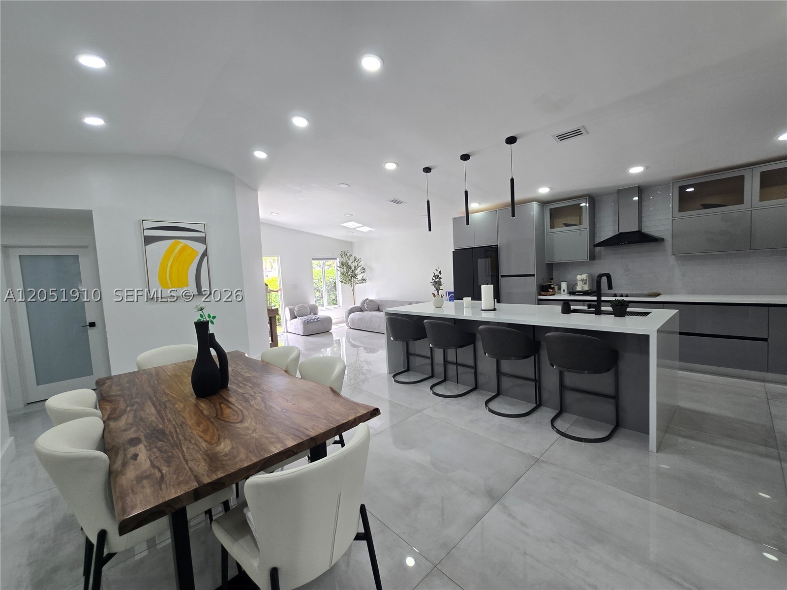 OAK RIDGE VILLAS SEC 1 RE - Residential Lease