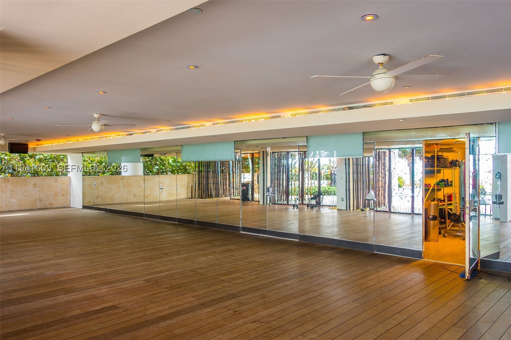 NORTH CARILLON BEACH COND - Residential