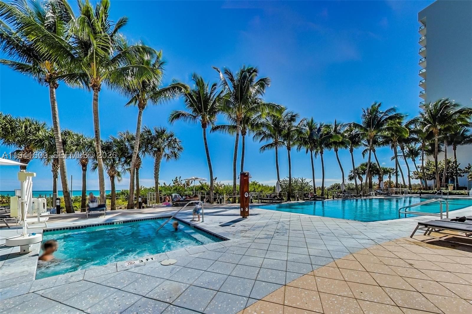 NORTH CARILLON BEACH COND - Residential
