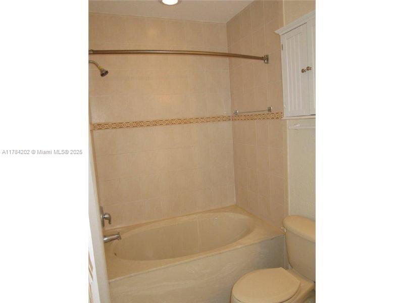 BREEZE OF GALLOWAY CONDO - Residential Lease