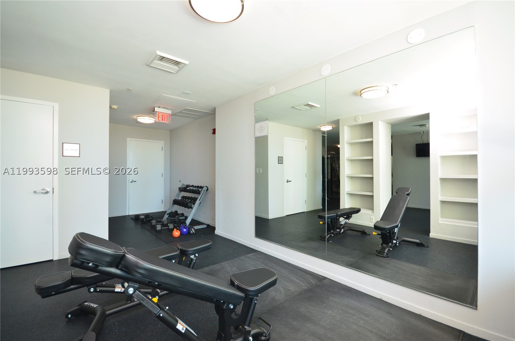 METROPOLIS I AT DADELAND - Residential