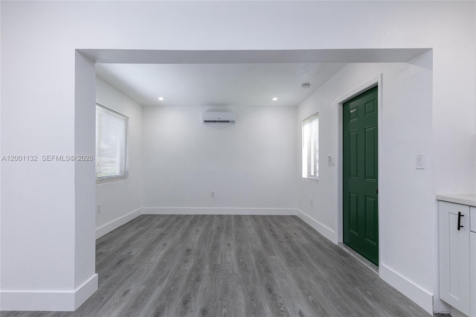 SUN LAND PARK - Residential Lease