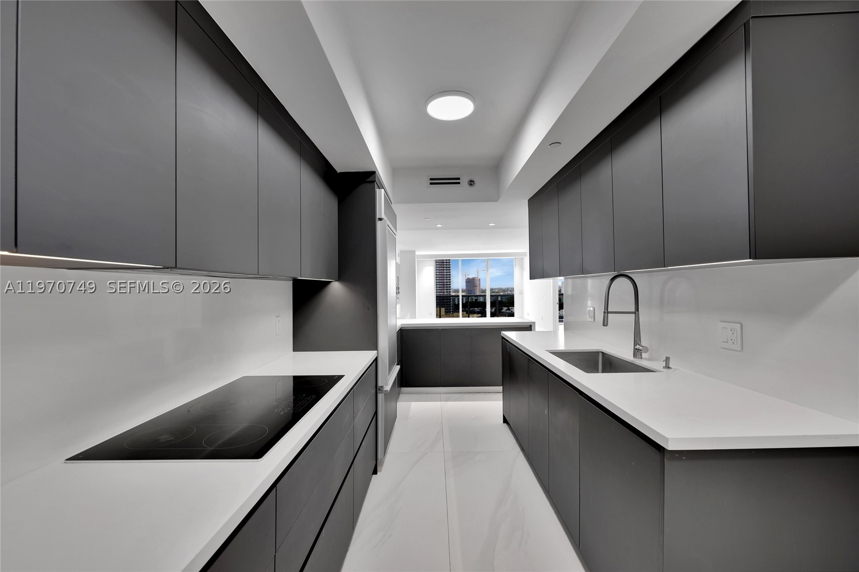 BEACH CLUB ONE - Residential