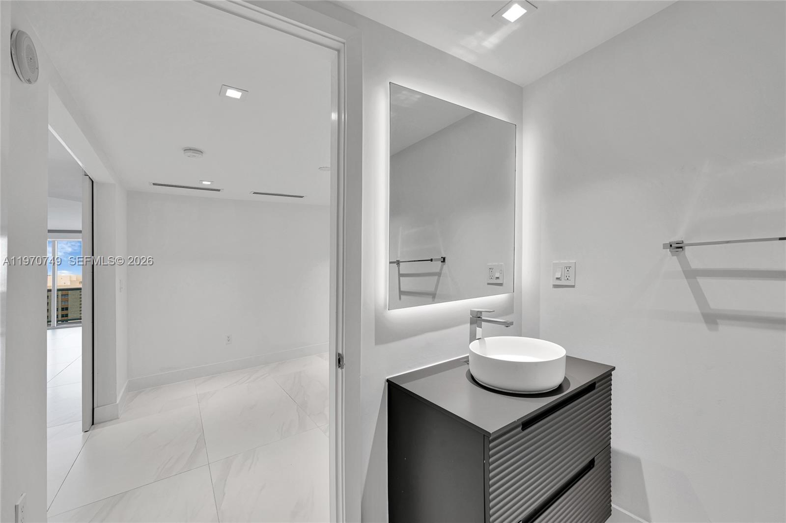 BEACH CLUB ONE - Residential