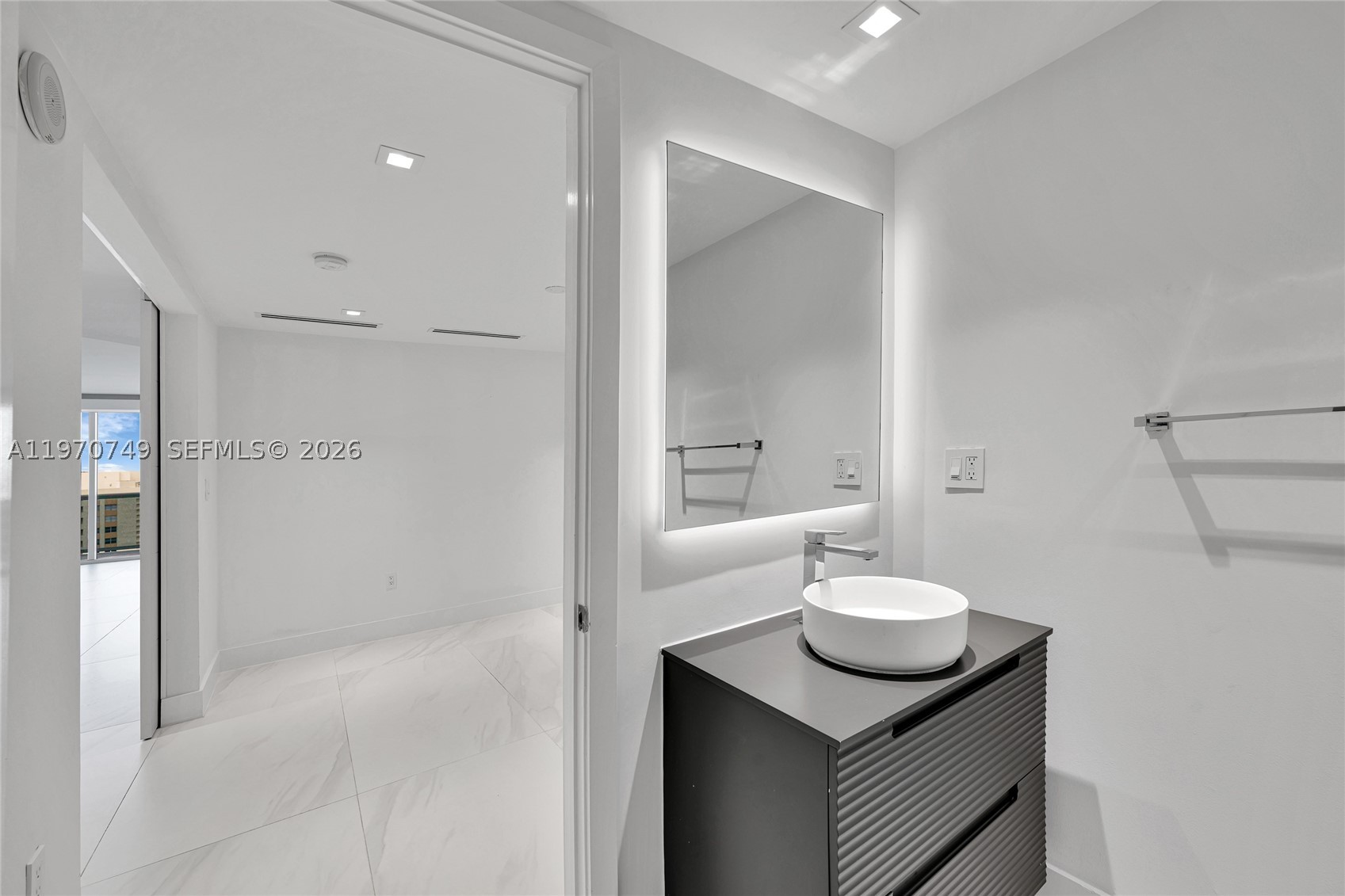 BEACH CLUB ONE - Residential