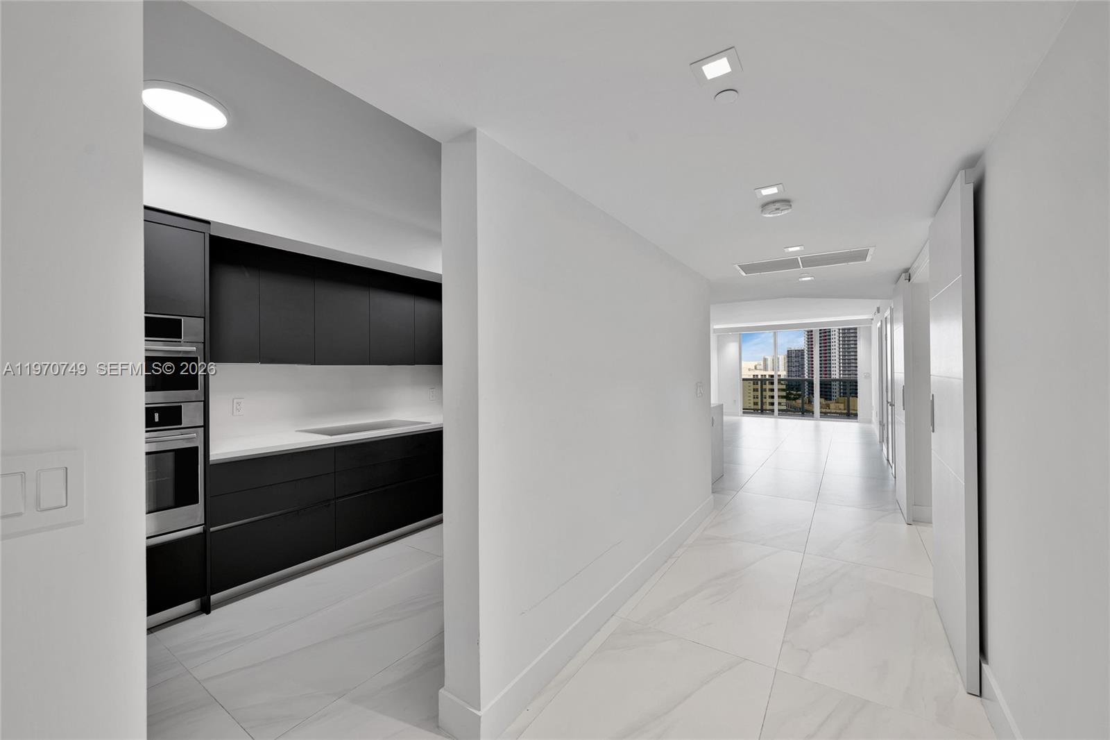 BEACH CLUB ONE - Residential