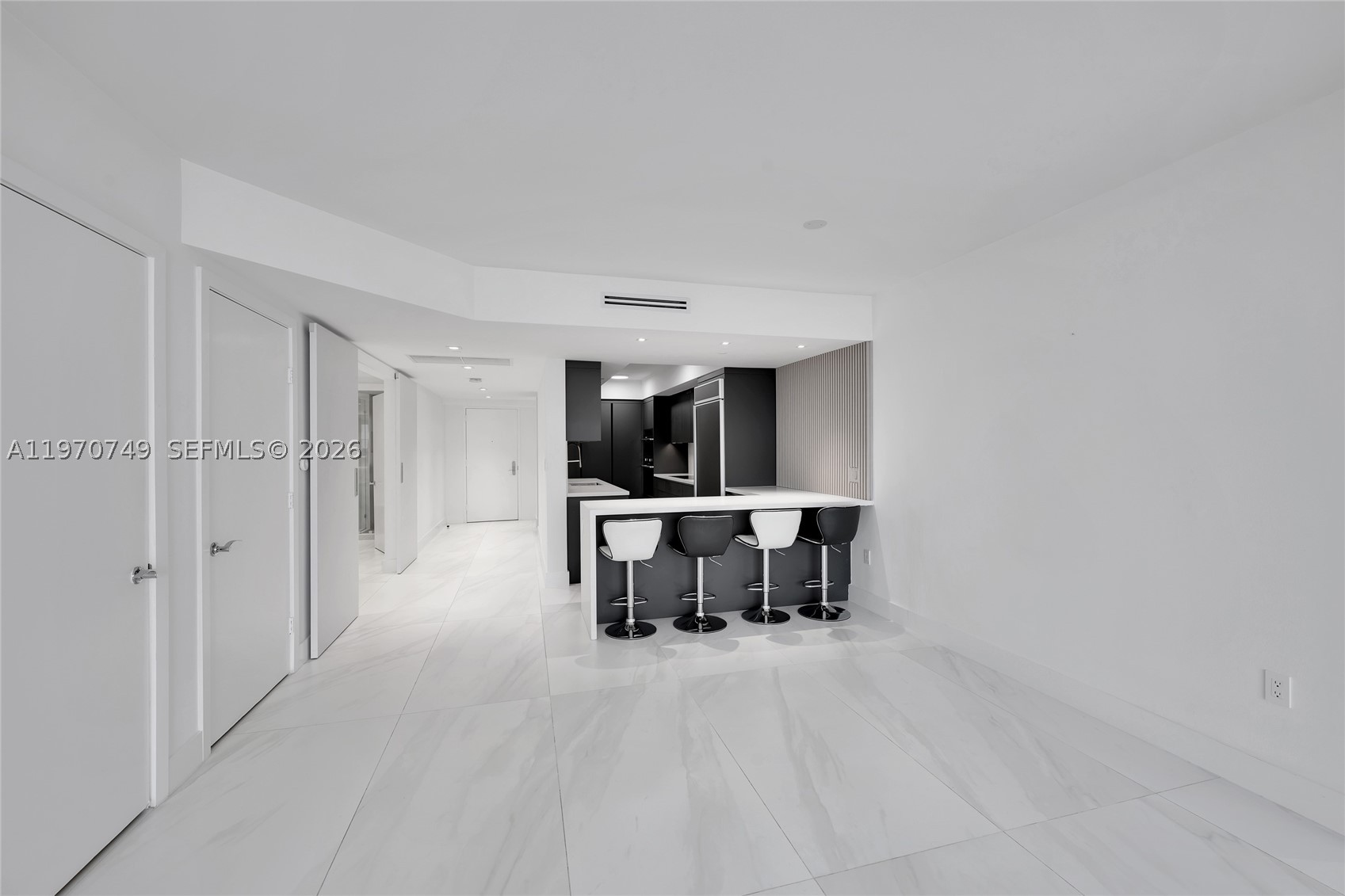 BEACH CLUB ONE - Residential