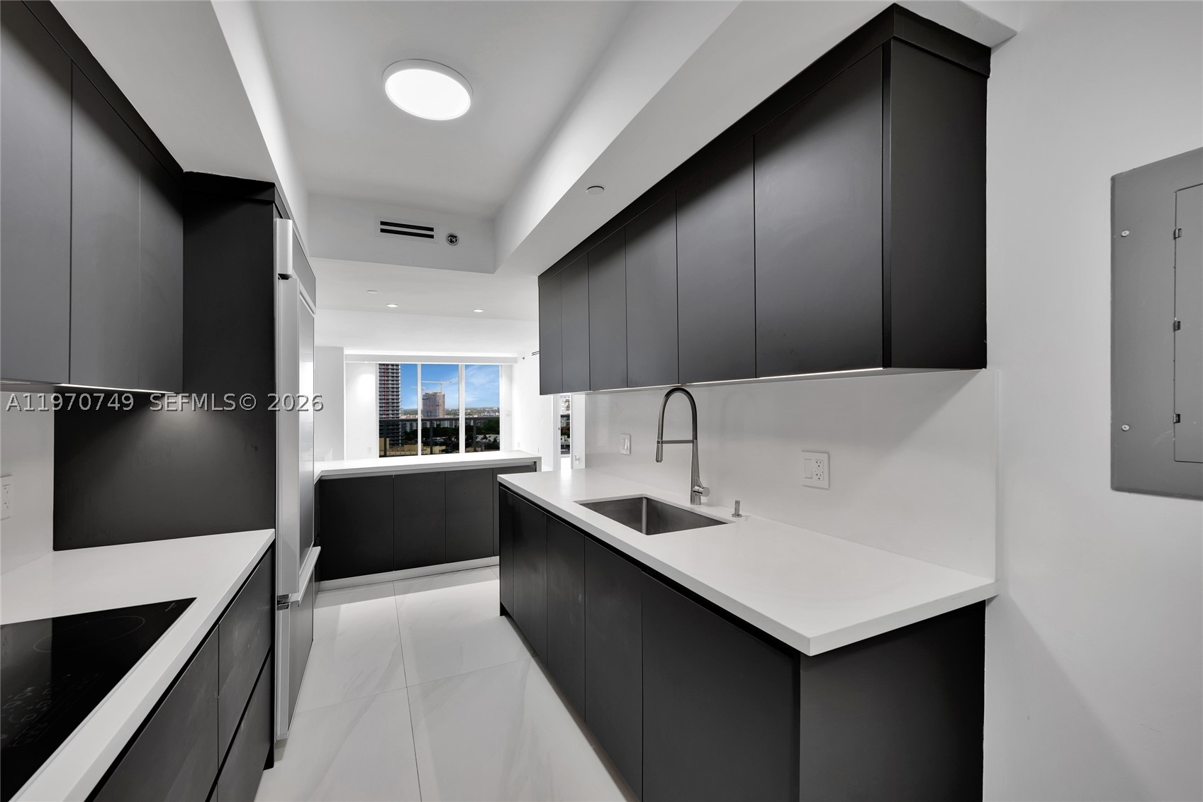 BEACH CLUB ONE - Residential