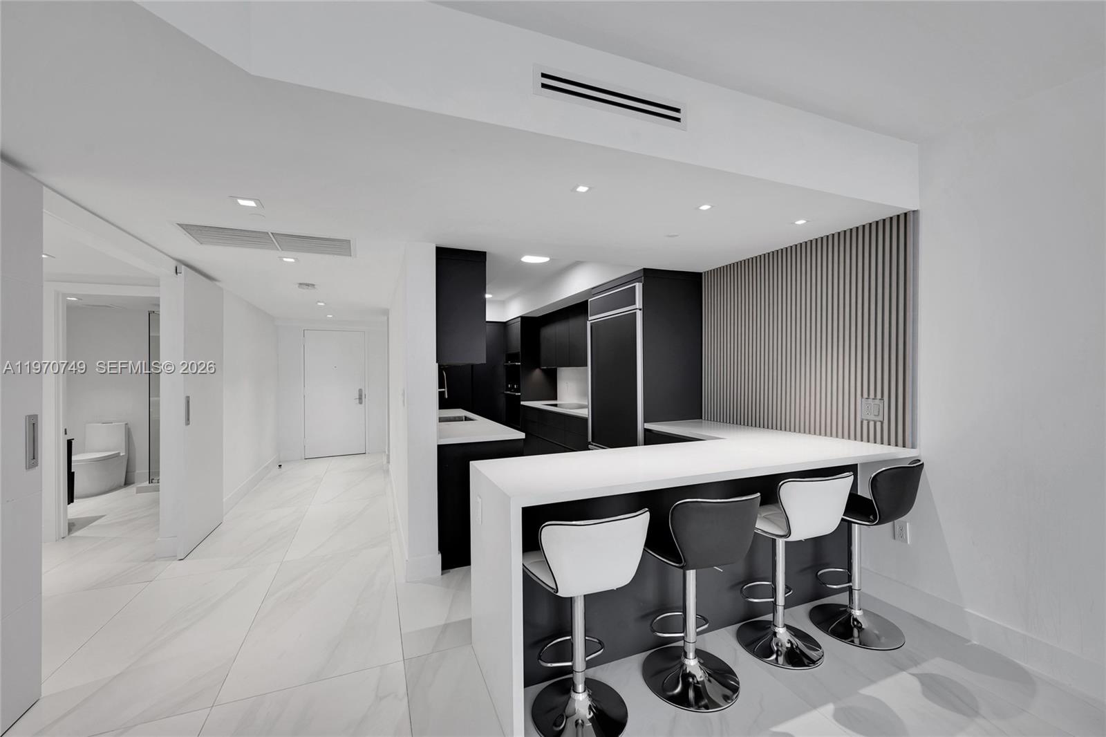 BEACH CLUB ONE - Residential